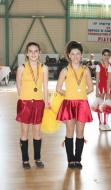 ZWIRU MALINA si JULIA TABACARU, doua componente de baza ale majoretelor de gimnaziu de la CNU ...
