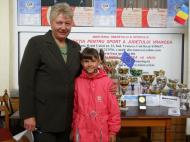 Rodica Pendus si o mica campioana a LPS Focsani va invita la selectii la scoala sportului scolar din Focsani...