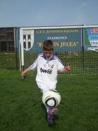 Andrei stie cu mingea... si tu o sa poti, asa ca vino la antrenamente alaturi de el la Juventus Focsani si vei fi si tu golgheter...