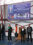 Ion Grigoriu, actualul sef de catedra, fost elev al profesorului Oprea a tinut un discurs in memoriam...