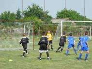 Stefan Ghencea, portarul de la CFT Juventus Focsani-2002, a jucat in deschiderea finalei si viseaza sa treaca de la poarta mica la cea mare cat mai repede...