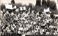 Stadionul Milcovul din Focsani la plin, din istoria SDV, exact din anul 1974... ce pretentii avem in 2011???