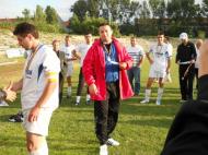 Iulian Iacob este numai zambet chiar si cu diploma de locul II in mana...a avut dreptate... a venit tavalucul...dar invers...