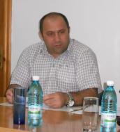 Aurel Giurgea crede ca merge si asa... din pacate se inseala si ii recomandam sa mediteze ...SDV va solicita punctul de vedere oficial al directorului Petrea Valcu, deocamdata ...