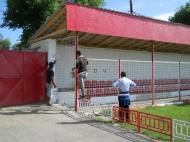 La stadionul din Panciu totul se vopseste in alb-rosu...