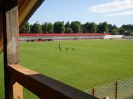 La panciu stadionul arata ca in Anglia...