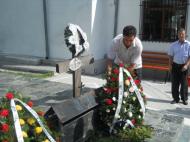 Jani Oltianu a depus o coroana din partea AJF Vrancea...