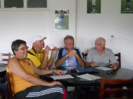 Dragu, Oprisan, Iorga si Vasile studiaza aspecte ale jocului de fotbal...