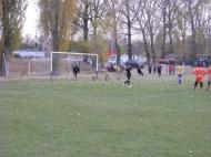 Catalin Curteanu inscrie ultimul gol al martienilor din Golesti din lovitura de la 11 metri...