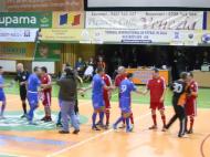 Vointa Deep Serv da mana cu Dinamo Bucuresti...