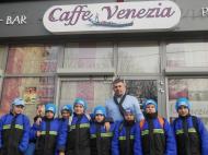 Sorin Raileanu si Pizzeria Venezia, de top in domeniu, prietenii grupei 2002-2003 a CFT Juventus Focsani...