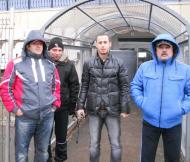 Fostul capitan se intoarce acasa... Octavian Bucataru alaturi de Gica Caldare, ziaristul si secretarul AJF Vrancea Dan Chiriac si Ovidiu Rusu...