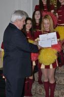Directorul Cornel Noana si premiata Diana Gonciar...