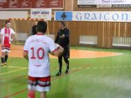 Arbitrul Danut Dumitriu il face sa rada pe Sandu Ciubotaru...