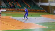 Ioan Petrica dribleaza in continuare...