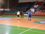 In semn de solidaritate  cu sinistratii din Vrancea, jucatorii puteau intrerupe competitia si sa mearga sa ajute...