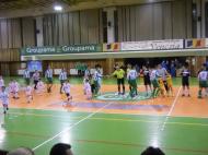 Inceput in spirit de fair-play al partidei...