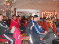 Antrenorii de fotbal din Moldova au umplut sala din Piatra Neamt...