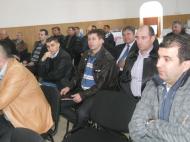 Primarul Alexandru Zar, printre delegatii din sala...
