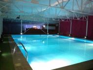 Ce zici, merita sa te relaxezi in piscina acoperita ESCAPE POOL? ...