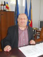 Ion Petre, primarul orasului Panciu, initiatorul acestei competitii...