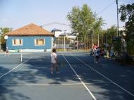 Copii, vacanta, tenis, soare si umbra, parinti fericiti ... CMT 2012 ...