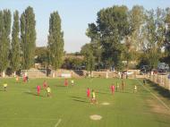 Vreme superba de fotbal azi pe stadionul Florin Jelea din Golesti...