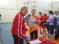 Madalina Mocanu isi ridica trofeul de cea mai tehnica jucatoare a competitiei ...