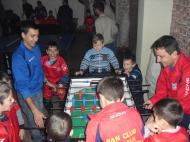 Profesorii Mihalcea si Sardaru au intrat si ei in competitia Mosului...s-a terminat meci egal...