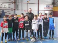 Marinica Toader si CFT Juventus Focsani ureaza vrancenilor La multi ani 2013 ...