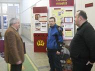 Alin Moldoveanu si profesorii Emil Onea si Romulus Buzatelu intr-o discutie unirista ...