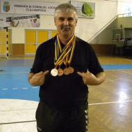 EMIL DUMITRU IMPLINESTE ASTAZI 57 DE ANI ! SPORTUL DE VRANCEA II UREAZA LA MULTI ANI !