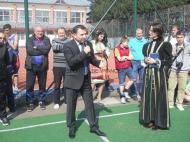 Romeo Stavarache, primarul Bacaului a dat lovitura de incepere a intrecerii muschetarilor ...