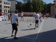 Fotbal tenis in Piata Unirii din Focsani ...