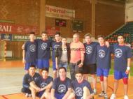 Profesorul Ittu Petru si echipa sa de handbal ...
