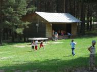 Spatii de joaca deosebite in tabara de la Galaciuc de Vrancea ...