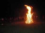 La Galaciuc ai parte de cel mai frumos foc de tabara ...