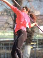 ANDREEA ROMAN, XENA ATLETISMULUI VRANCEAN, ESTE VICECAMPIOANA NATIONALA DE TINERET LA ARUNCAREA SULITEI ...