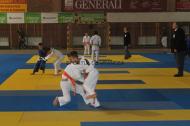 S-a luptat pe trei tatami odata ...
