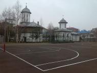 Baza sportiva in aer liber a scolii Stefan cel Mare si Sfant este binecuvantata si de biserica ...