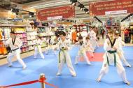 Lectie deschisa la Carrefour Focsani de CS Adrras Taekwondo Focsani ...