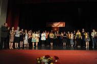 Profesorii CNU aplauda promotia 2014 ...