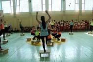 Clasa a X-a invatatori de la Pedagogic Focsani si euforia fitnessului in scoala ...
