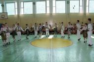 CE Mihail Kogalniceanu singurul care duce traditia dansurilor populare mai departe in liceele din Vrancea ...