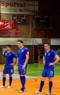 Mihai Claudiu(primul din stanga) a invins Aradul cu 1-0 ... SDV face galerie VDS ... La multi ani Focsani 2014 ! ...