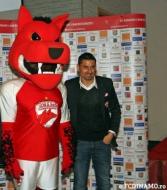 Ionel Danciulescu si mascota lui Dinamo ...