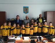 Lazar Mircea si Ionel Cristinel, doi antrenori tineri care au obtinut o performanta frumoasa pentru fotbalul vrancean ... Sarbatori Fericite! ...