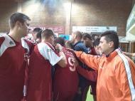 Echipa de handbal masculin CSM 2007 Focsani ureaza vrancenilor La multi ani 2015 ...
