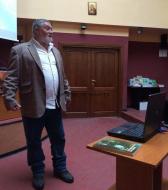 O prezenta impunatoare in sala de sedinte a ISJ Vrancea ... Cristian Lascu ... 
