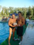 Pe Dragos Dima l-am prins la bazinul de la Cazino Golesti. Ce spuneti, e un stejar adevarat de Vrancea?!